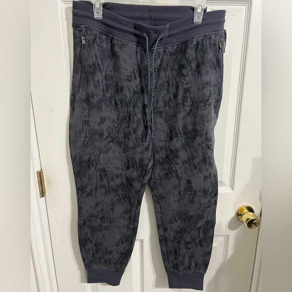 NWT Old Navy High-Rise Jogger Large Petite